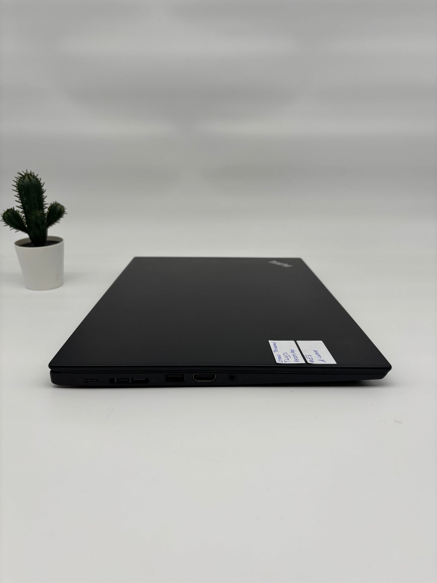 Lenovo ThinkPad T495s | Ryzen 5 Pro 3500U | 16GB RAM | 256GB SSD | Vega 8