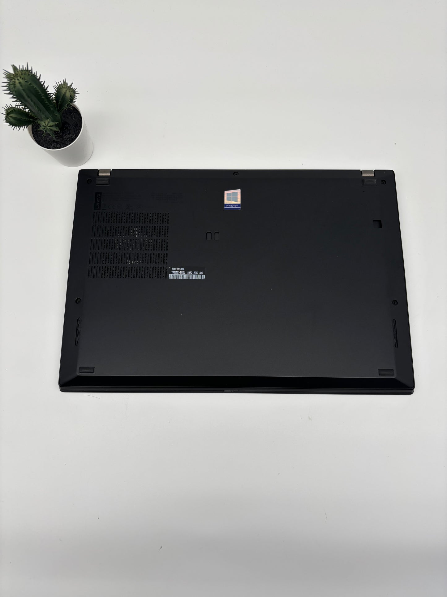 Lenovo ThinkPad T495s | Ryzen 5 Pro 3500U | 16GB RAM | 256GB SSD | Vega 8
