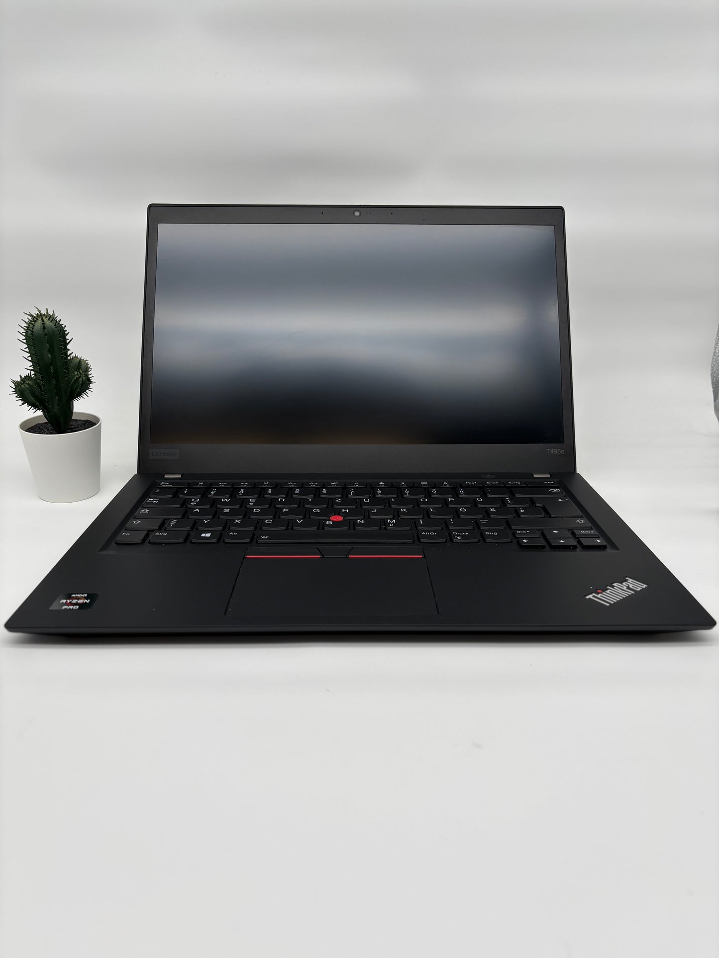 Lenovo ThinkPad T495s | Ryzen 5 Pro 3500U | 16GB RAM | 256GB SSD | Vega 8
